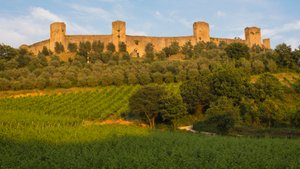 Walled Medieval Town, Monteriggioni, Italy